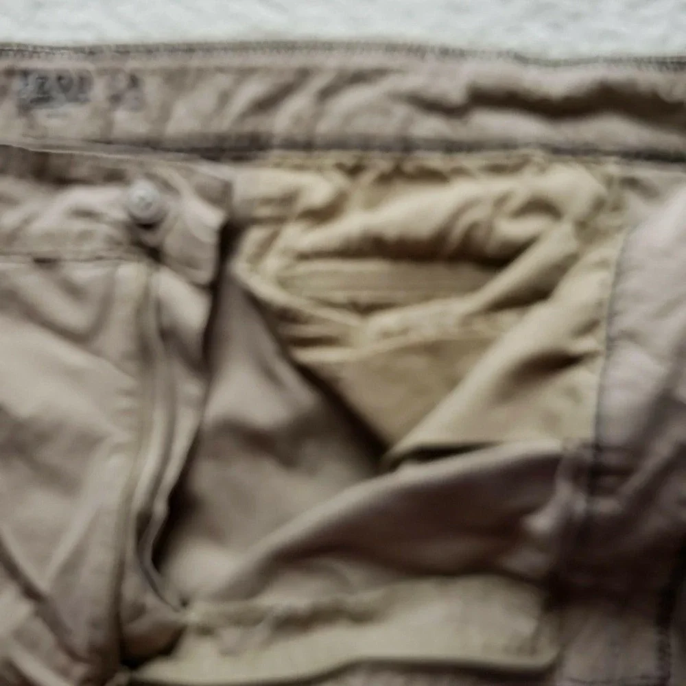IZOD Cargo Shorts Mens 48 Beige Stretch Flat Front 11 Inseam Casual Summer